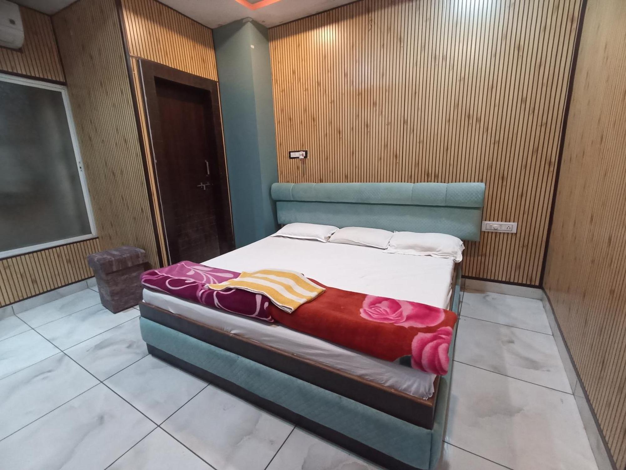 Hotel Shree Krishna Palace Ujjain Exterior foto